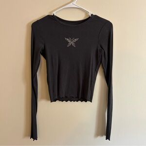 Hollister Black Long-Sleeve Ribbed Crop Top w Embroidered Butterfly